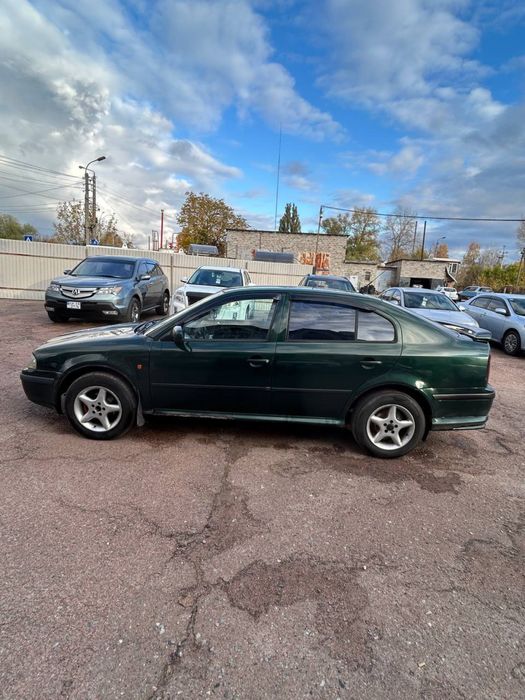 Skoda octavia tour 1.6mpi газ/бензин