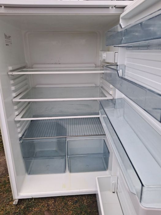 Мініхолодильнички з морозилками та без