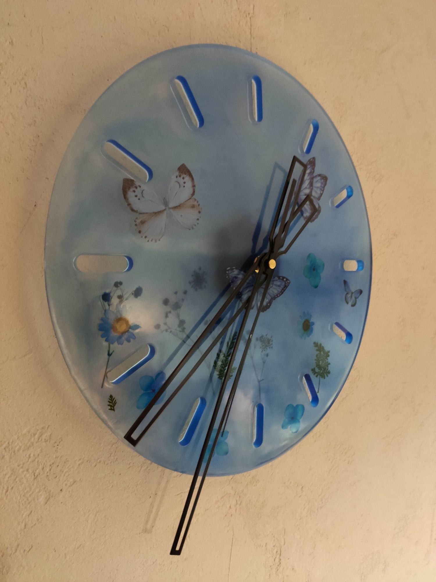 Zegar ścienny na ścianę z żywicy epoksydowej z suszonymi kwiatami nowy