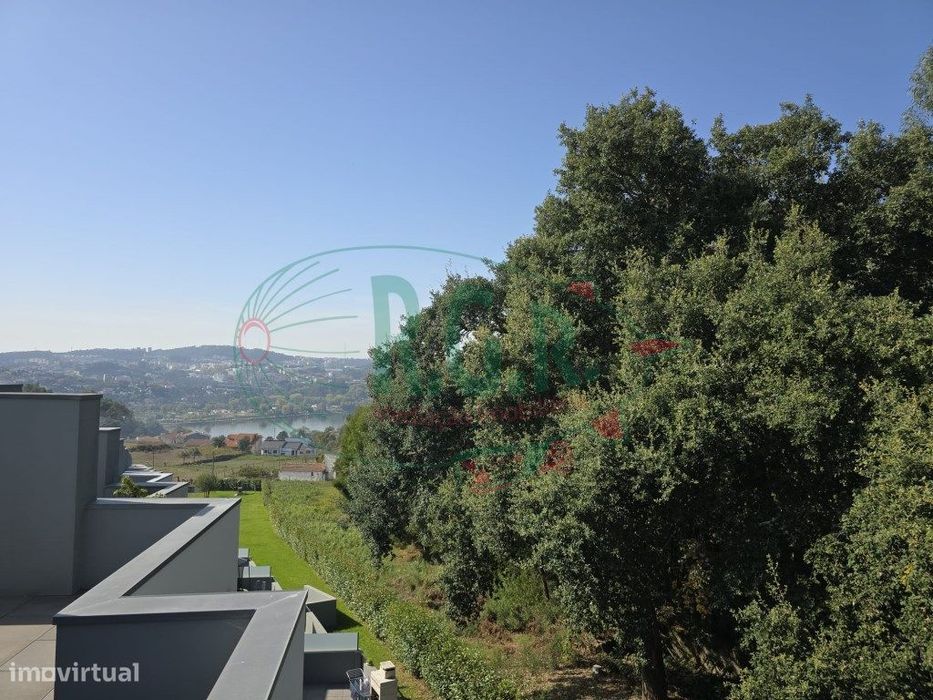 Moradia T4 - Vistas Rio - 5 min Freixo Porto