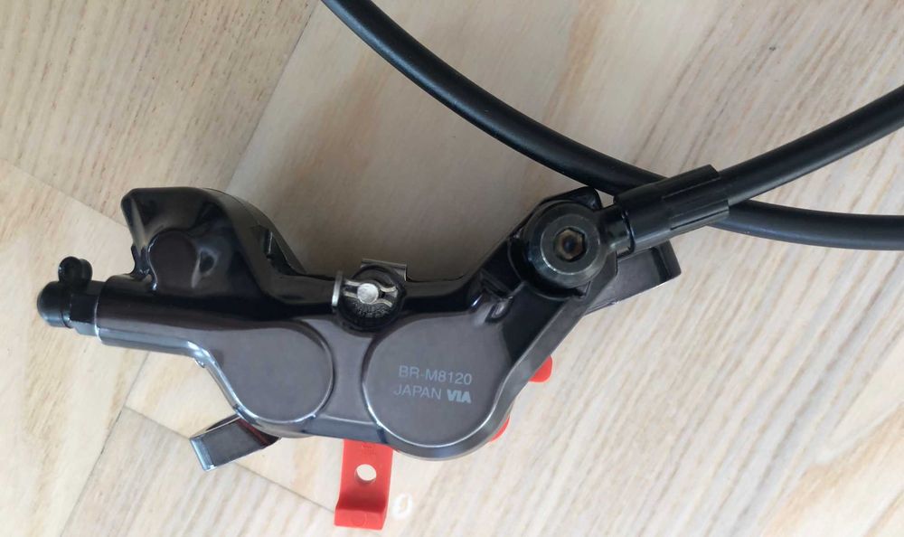 Hamulce tarczowe Shimano Deore XT 4 Tłoki BL-M8100 BRM8120 enduro emtb
