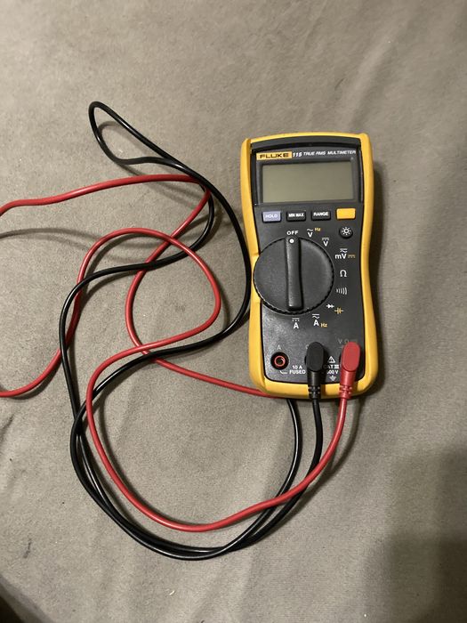 Мультиметр Fluke 115 true rms