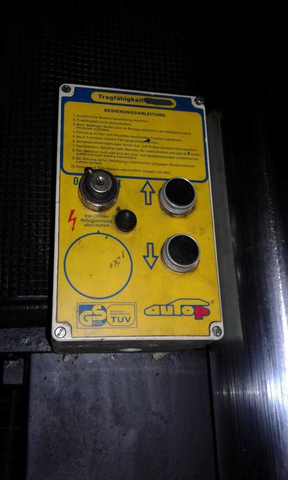 Sprzedam podnośnik warsztatowy serwisowy podposadzkowy AUTOP 3t