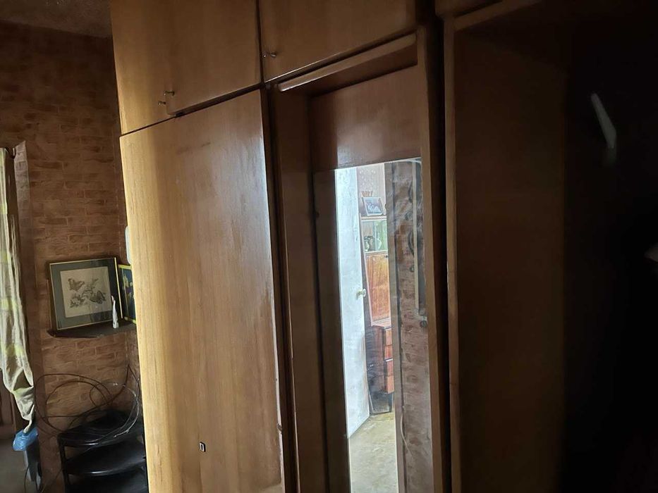 Здаємо 2-х кім. квартиру  біля метро Вирлиця. Вільна. Терміново!