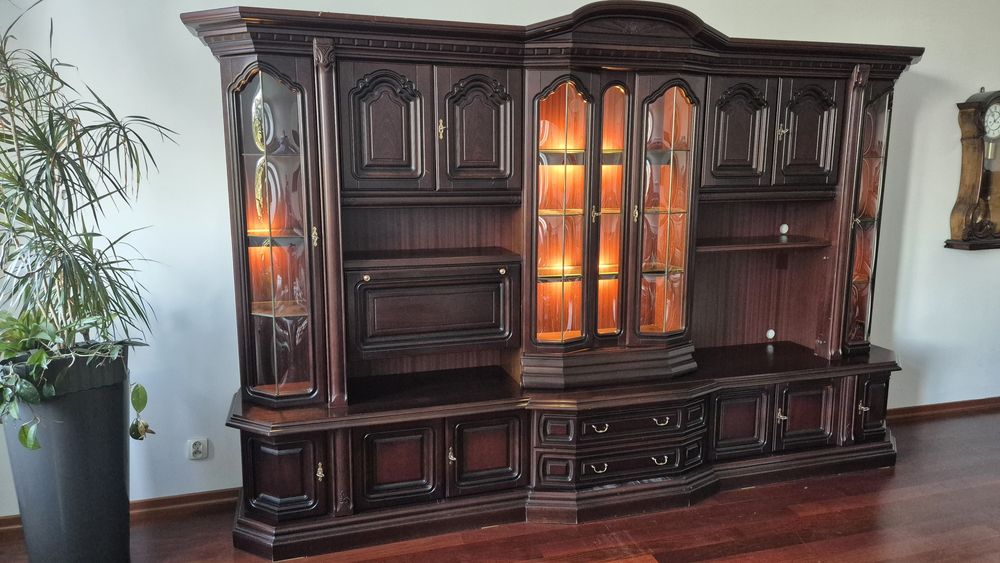 witryna podświetlana duża lite drewno