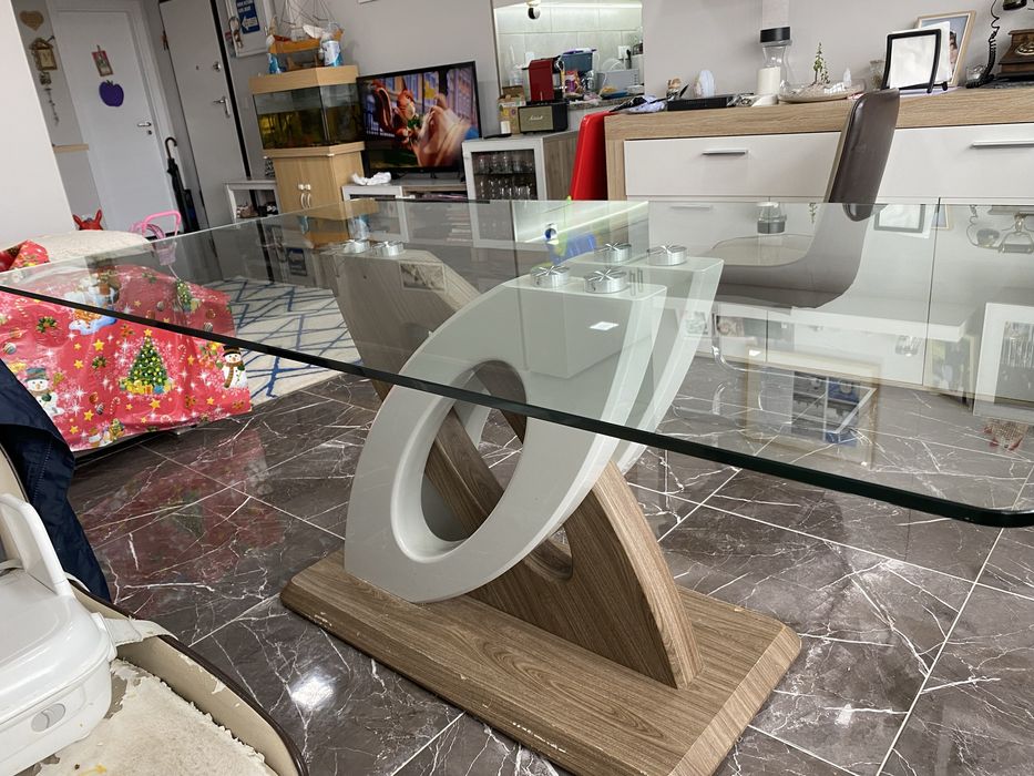 Mesa de vidro  para refeicao