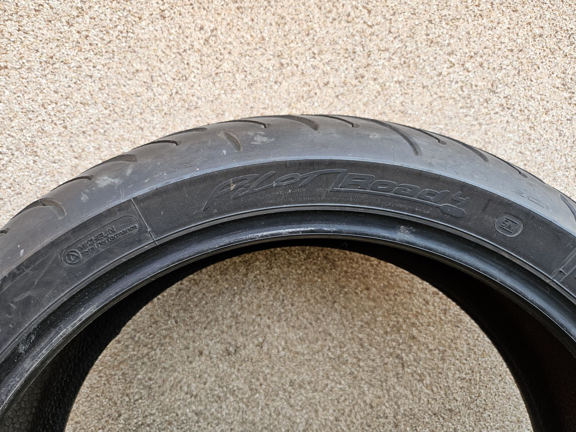 Opona tył Michelin Pilot Road 4 180/55ZR17