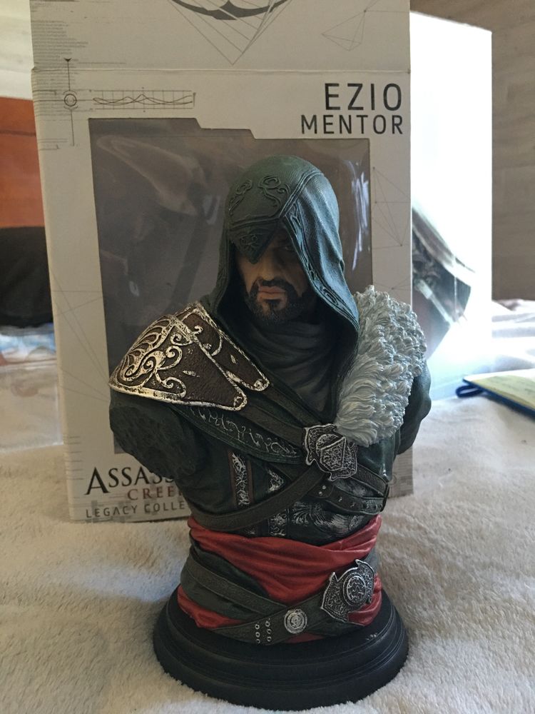 Busto Mentor Ezio - Assassin's Creed Revelations Legacy Collection