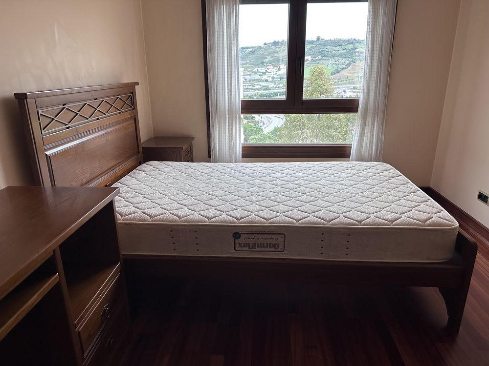 Cama 1,30cmx208cm Madeira Maciça Mogno c/colchao ortopédico incluído