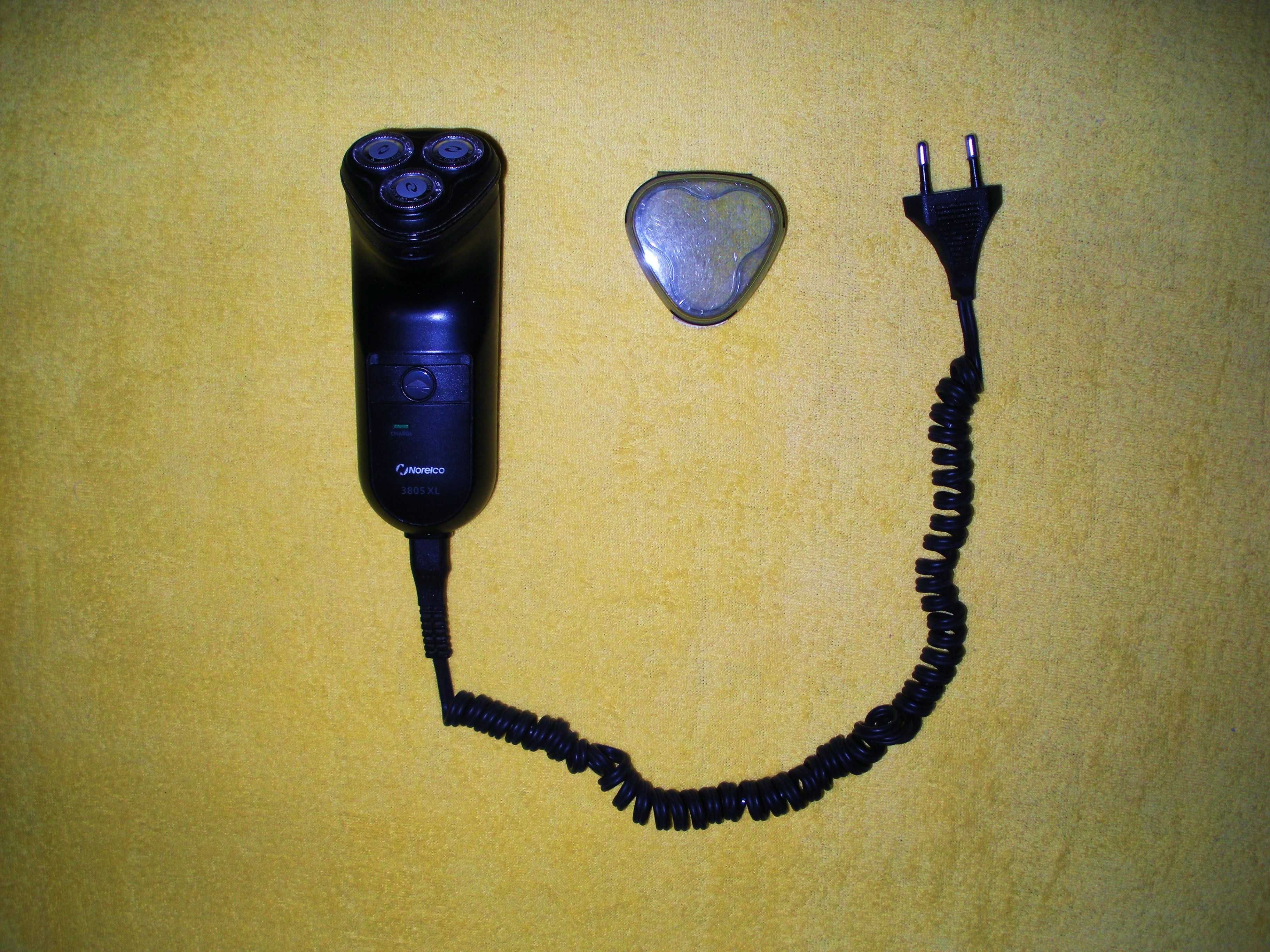 Электробритва “Philips Norelco 3805 XL” (Made in Holland).