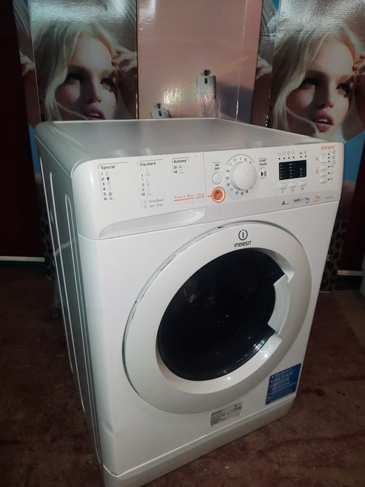 Прально-сушильна машинка Indesit XWDA 751680X W виробництва Італія