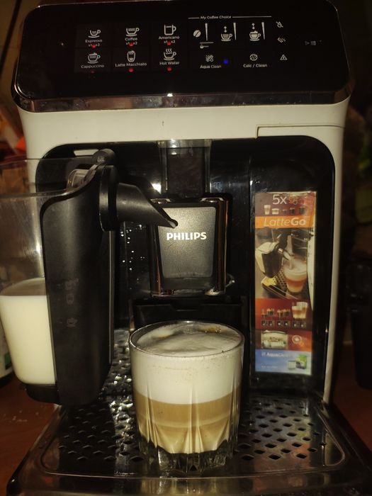 Ekspres do kawy Philips latte go kolor biały