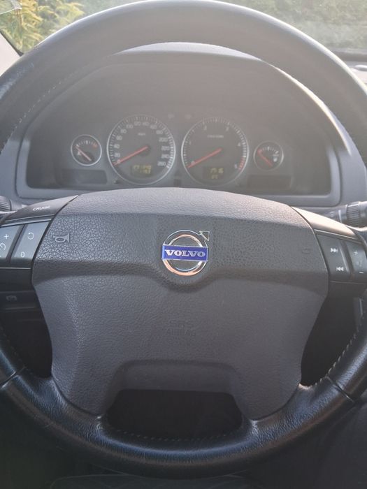 Volvo XC 90 2.4D 2005 rok