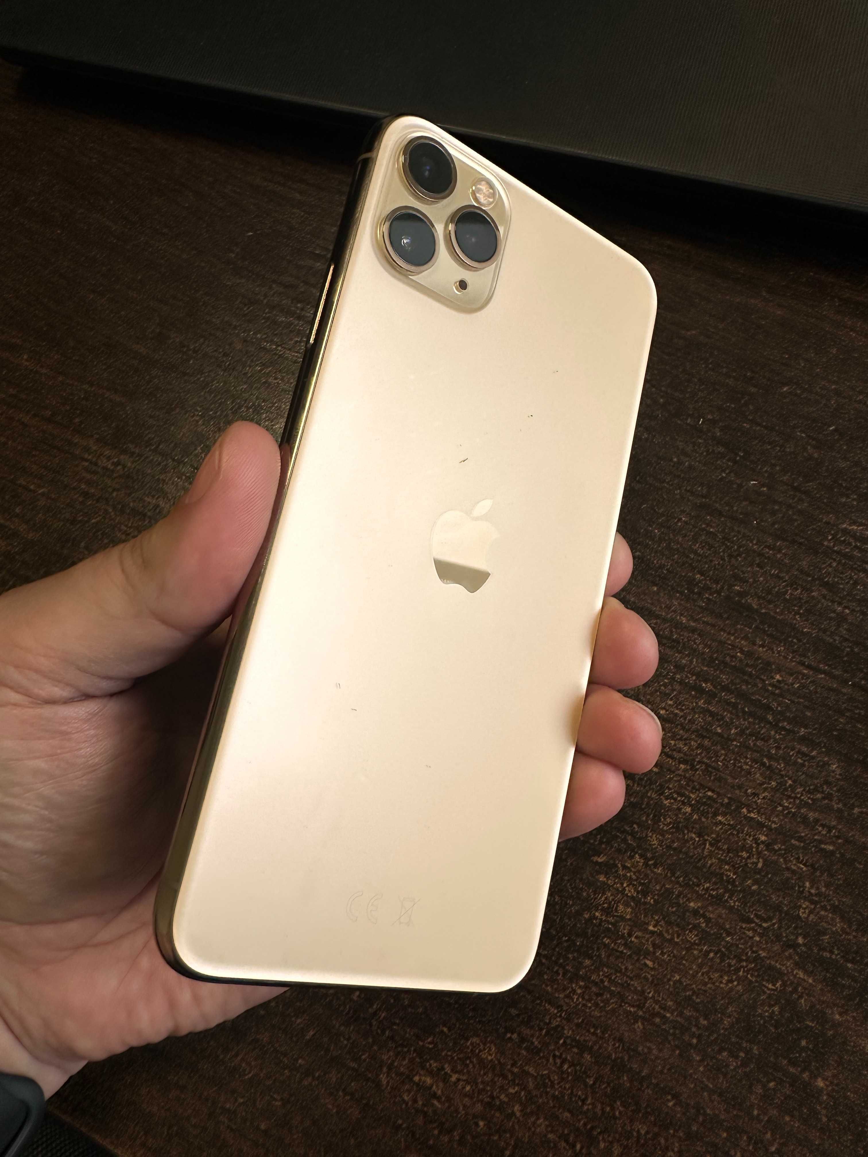 Apple iPhone 11 Pro Max Gold ( 256gb ) + Стабілізатор DJI OM 4