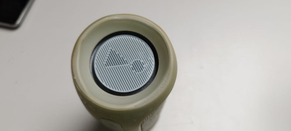 Блютуз колонка JBL