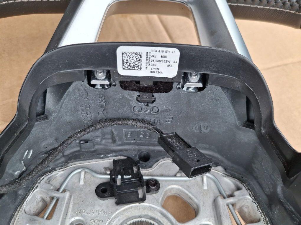 Kierownica Audi Q5 SQ5 80A S-line