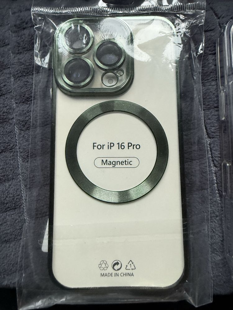 Etui 2x zielone i przezroczyste Magsafe Iphone 16 pro