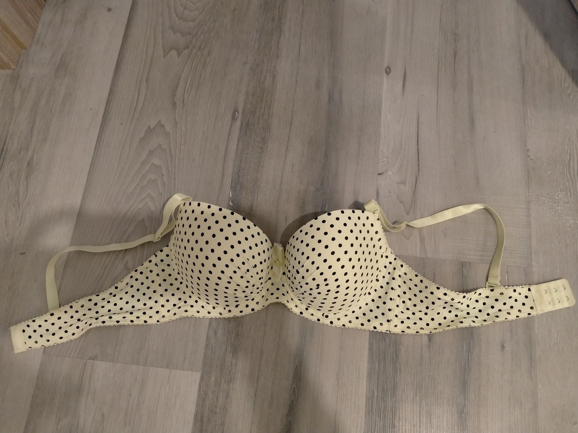 Nowa góra od stroju kąpielowego 36/80B