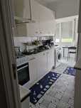 Quarto pra arrendar 400€
•De frente para rua 400
•