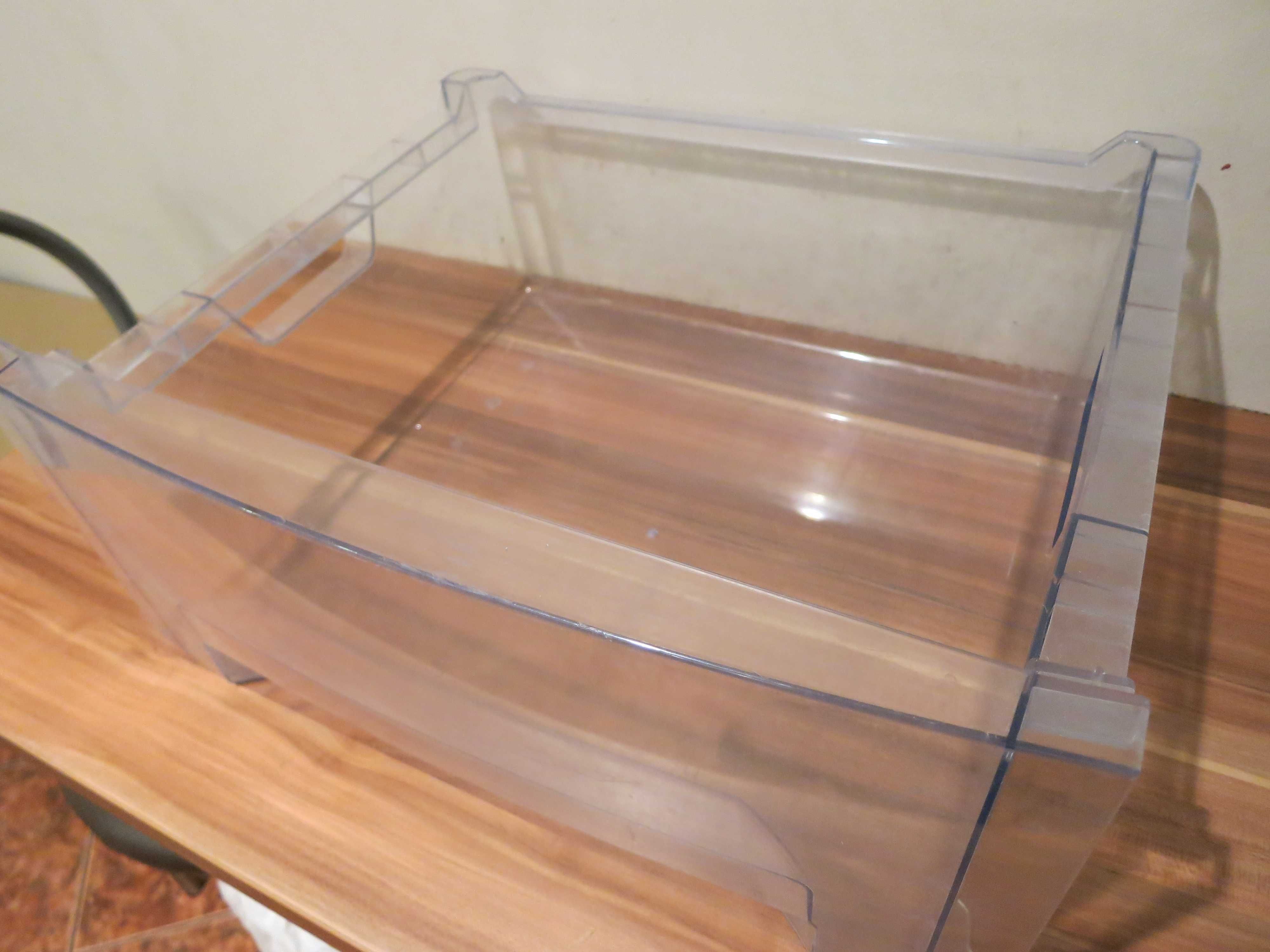 Szuflady i półki do lodówki Gorenje RK 61811X
