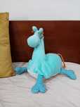 Girafa de peluche azul 55x30cm