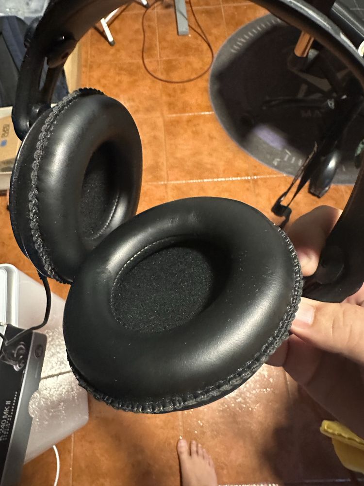 AKG K240 MKII Studio
