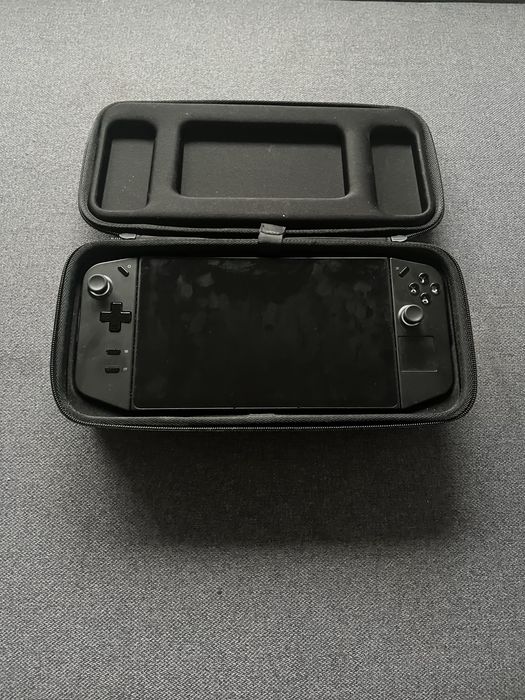 Konsola Lenovo Legion Go świetny stan mało używany