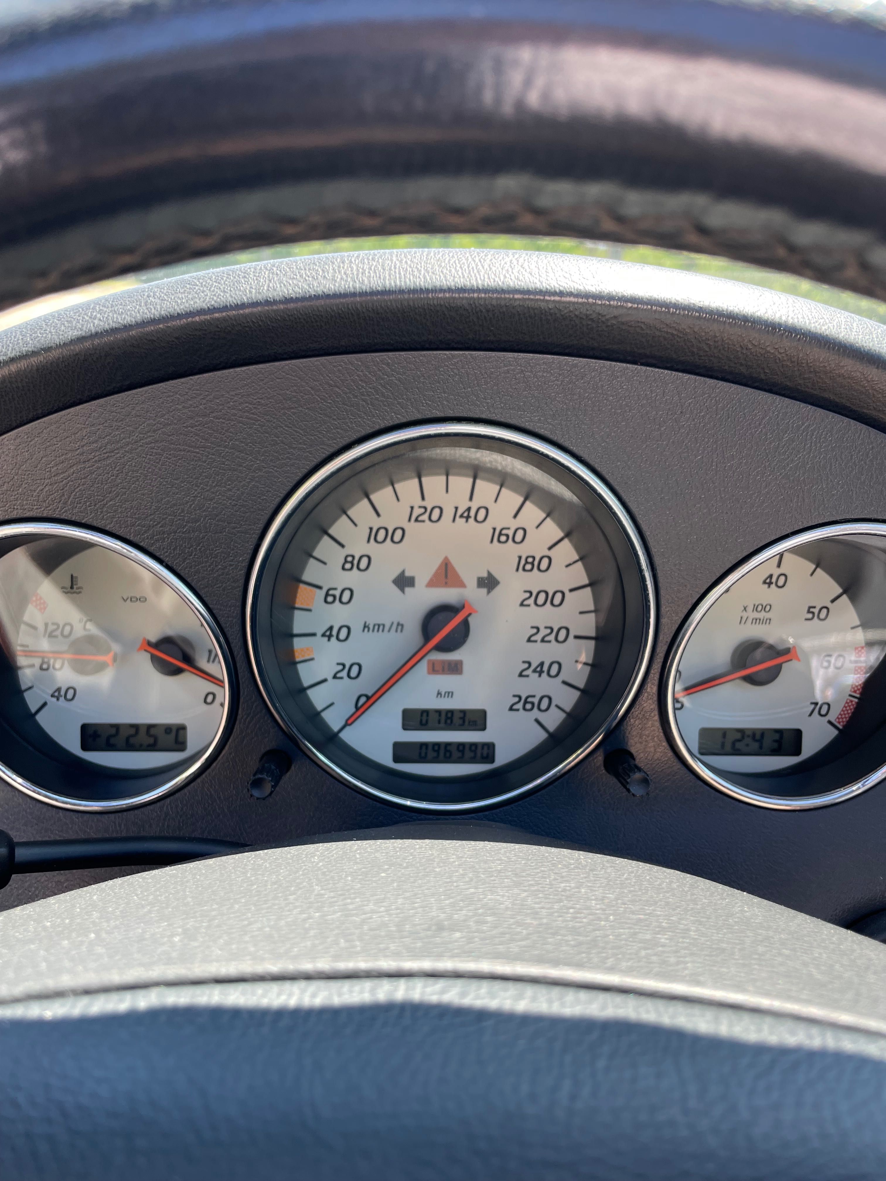 Mercedes-Benz SLK 230