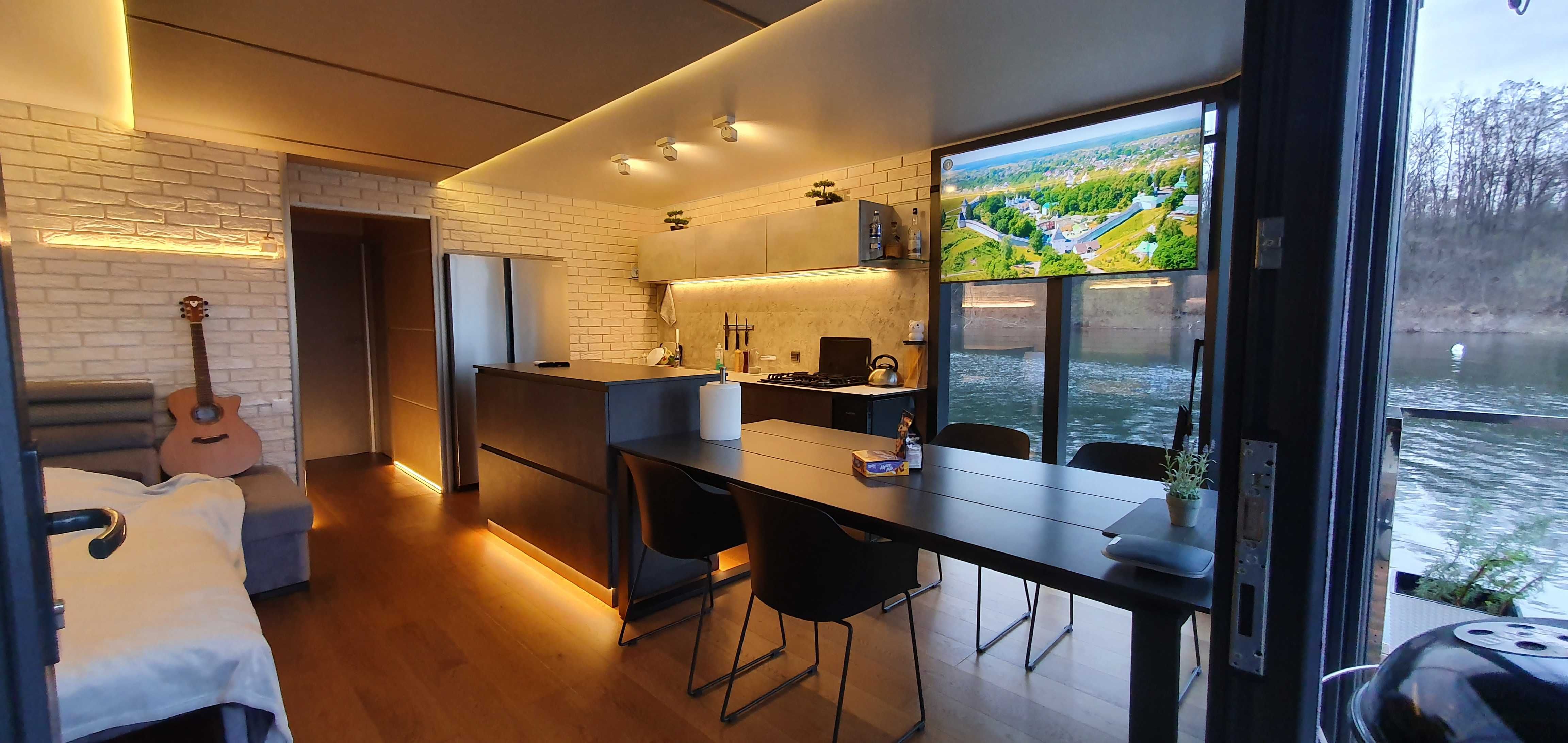 Houseboat Prestige