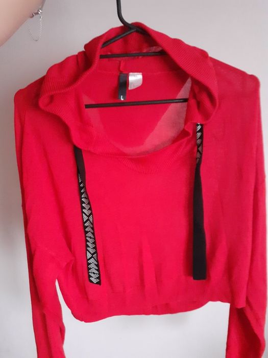 Czerwona sweterkowa bluza H&M