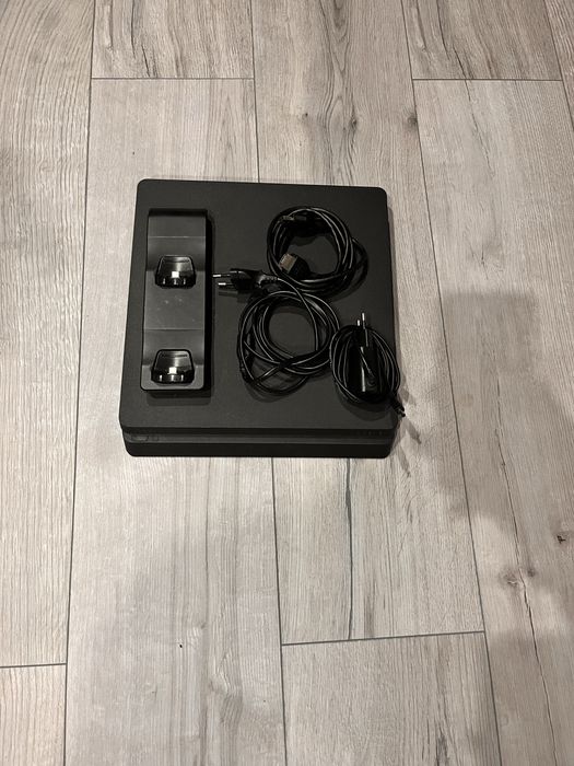 Konsola Playstation 4
