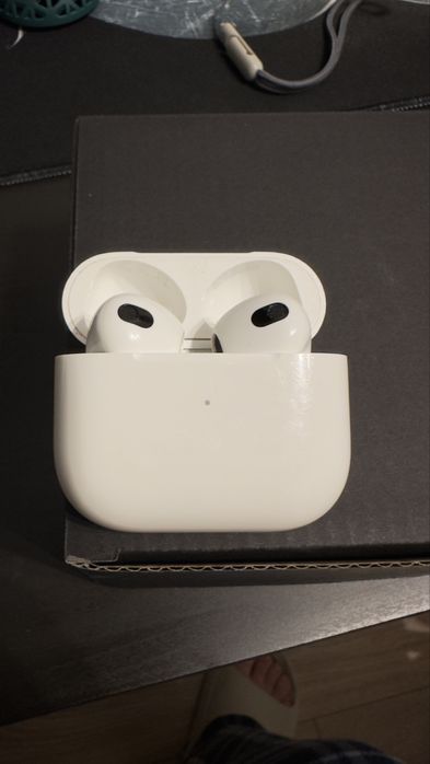 Oryginalne słuchawki Airpods 3