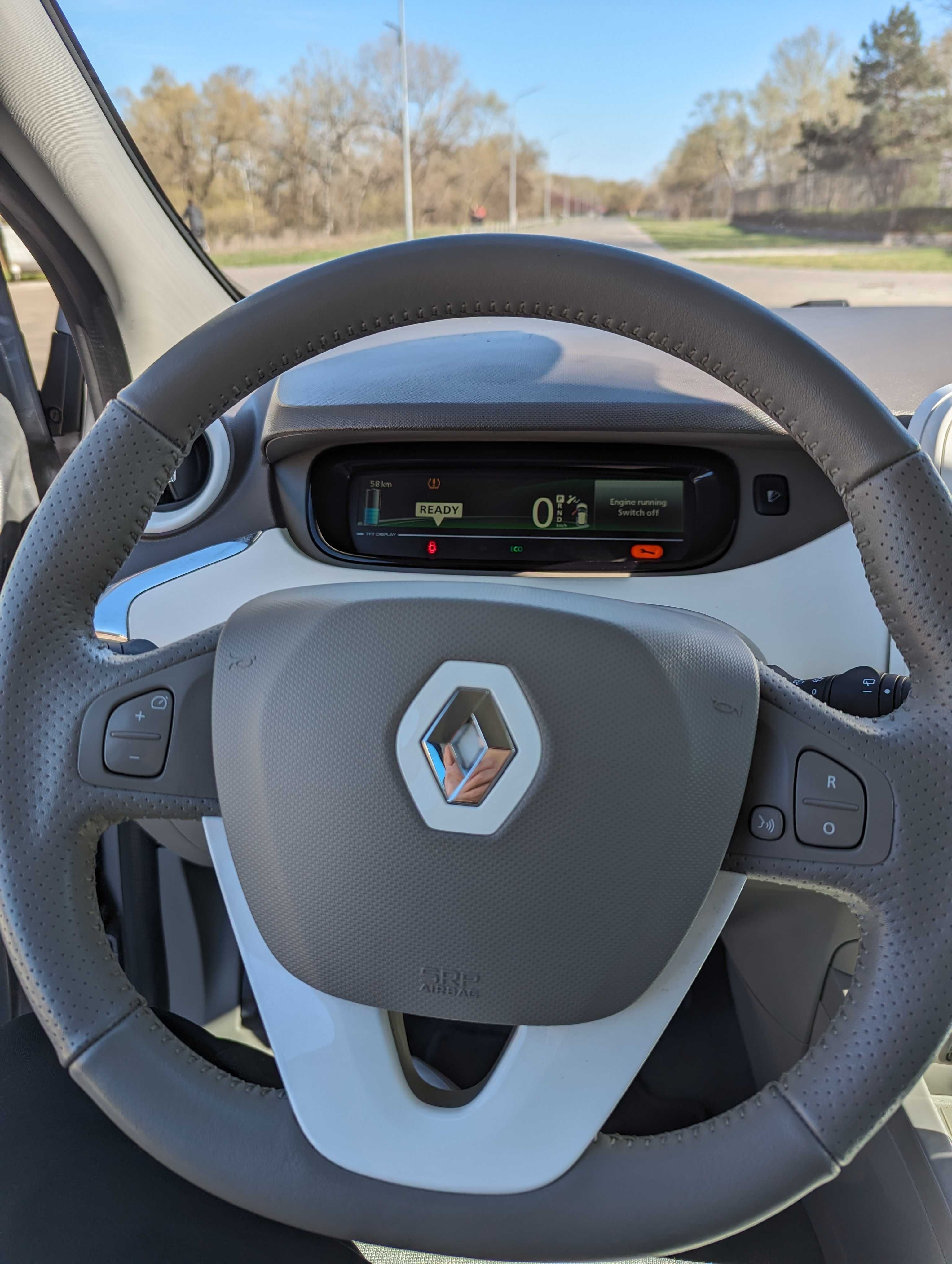 Renault Zoe 2015 22 кВт/г