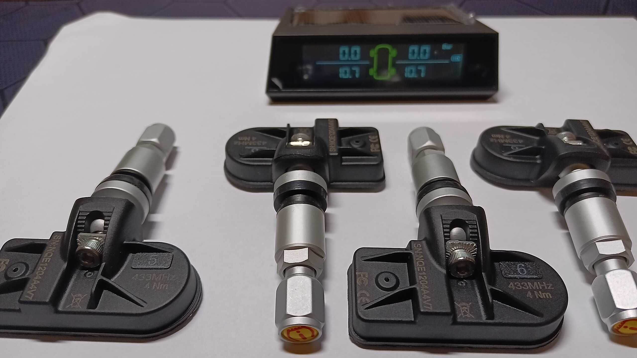 Датчики тиску  шин TPMS авто 4-6 коліс для автобусів спарка