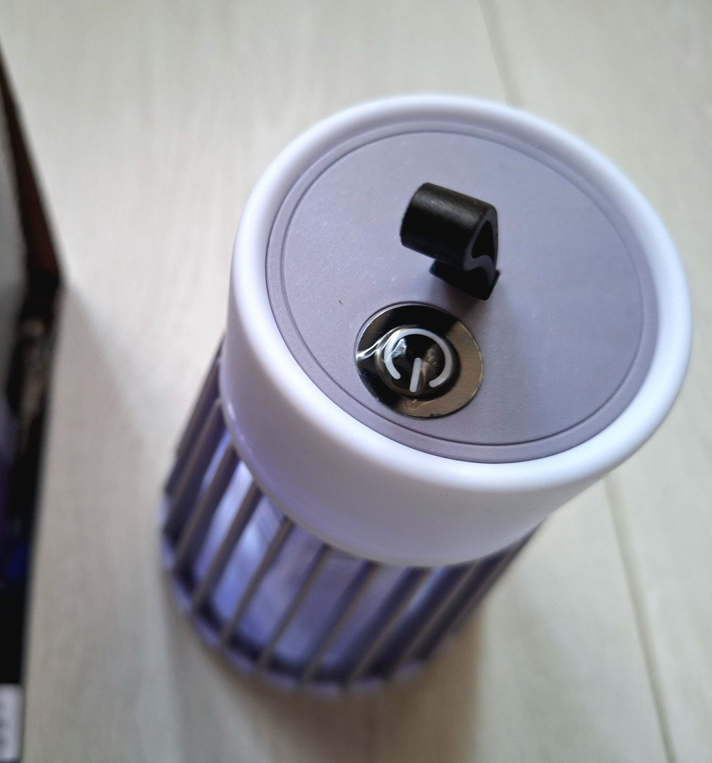 Lampa UV owadobójcza na Komary Muchy Owady 4 szt
