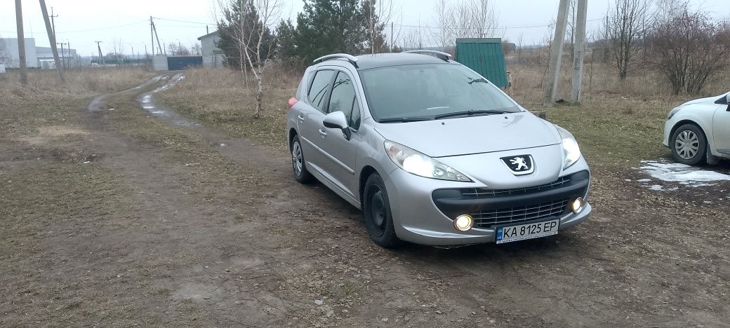 Продам машину в гарному стані сів поїхав