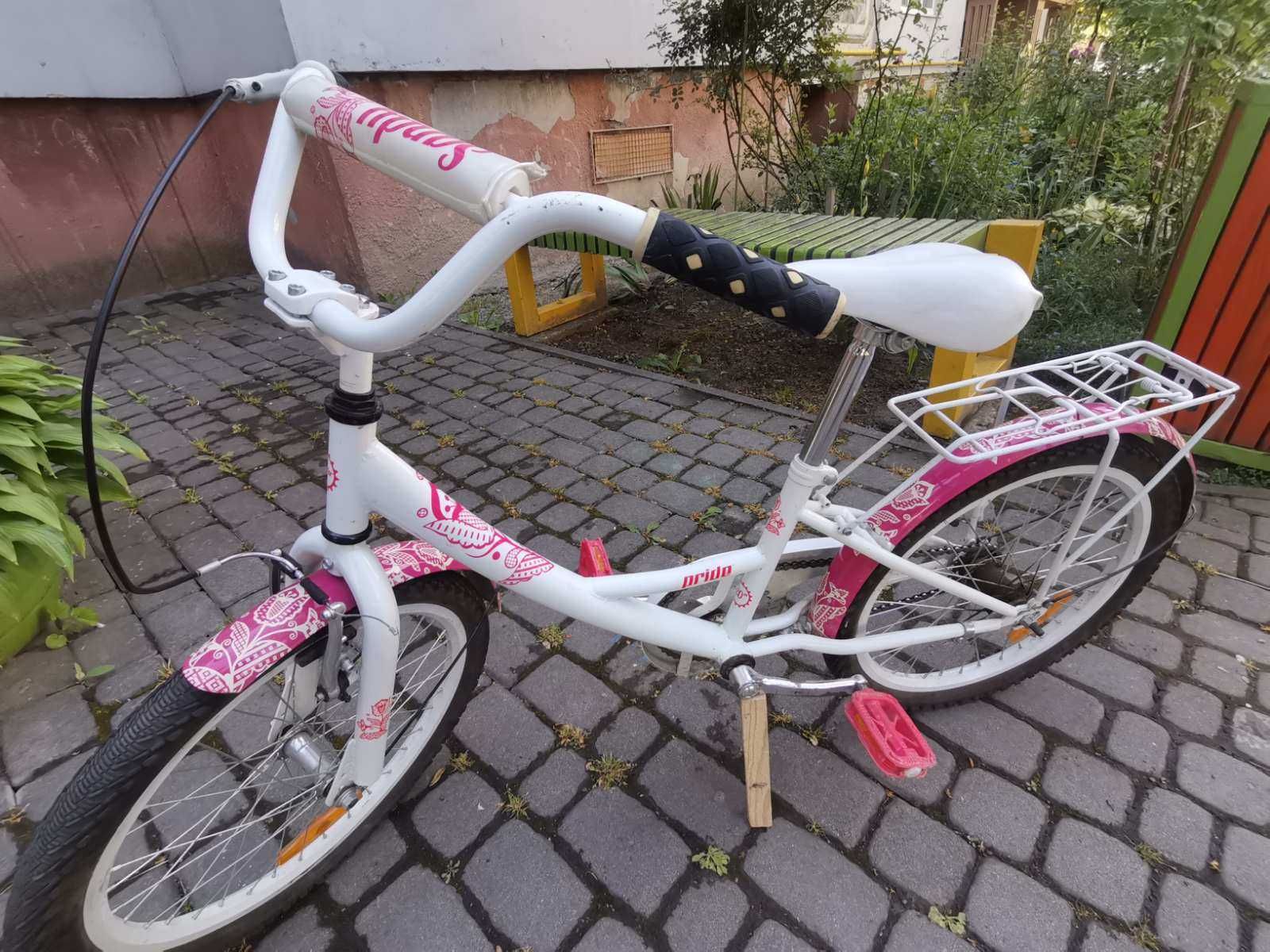 Велосипед дівчинці 20