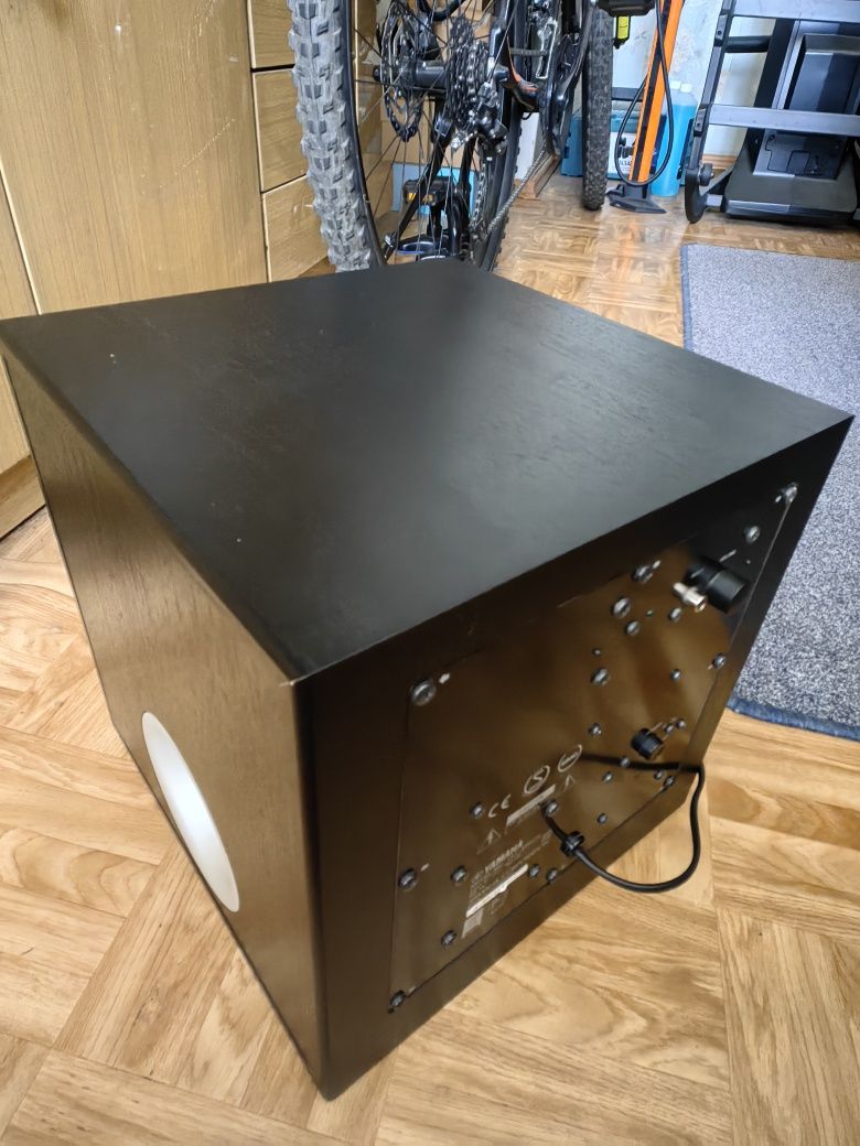 Subwofer YAMAHA YST-SW012