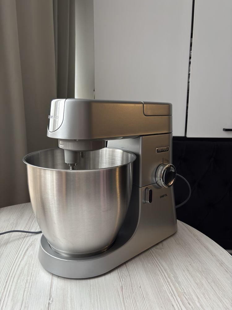 Кухонна машина Kenwood Chef XL б/у