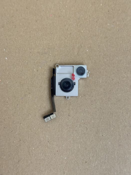 Основная камера iPhone 15 Оригинал Новая