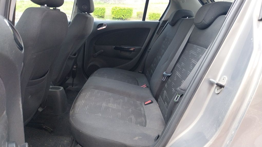 Opel Corsa 1.2i-16v 5p 2011