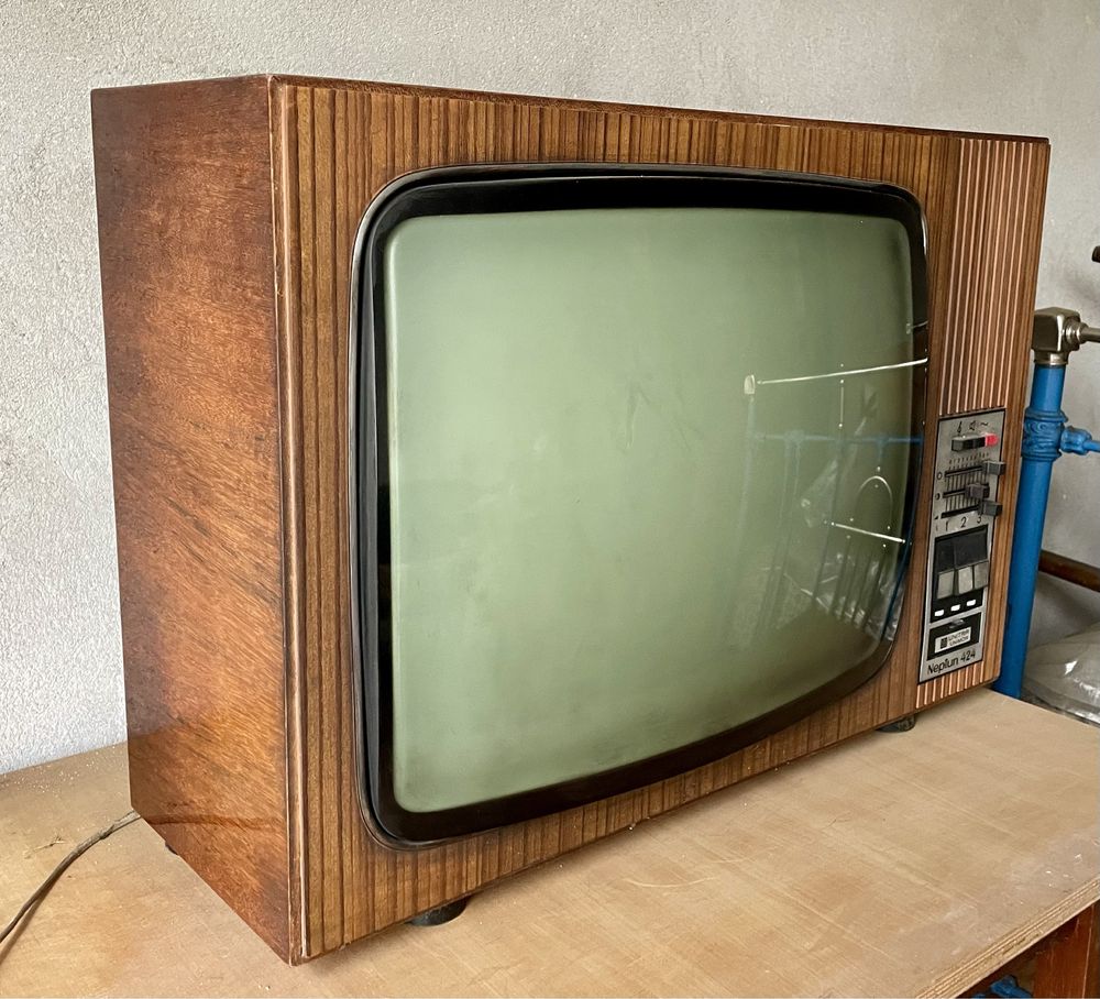 Neptun 424 TV Retro