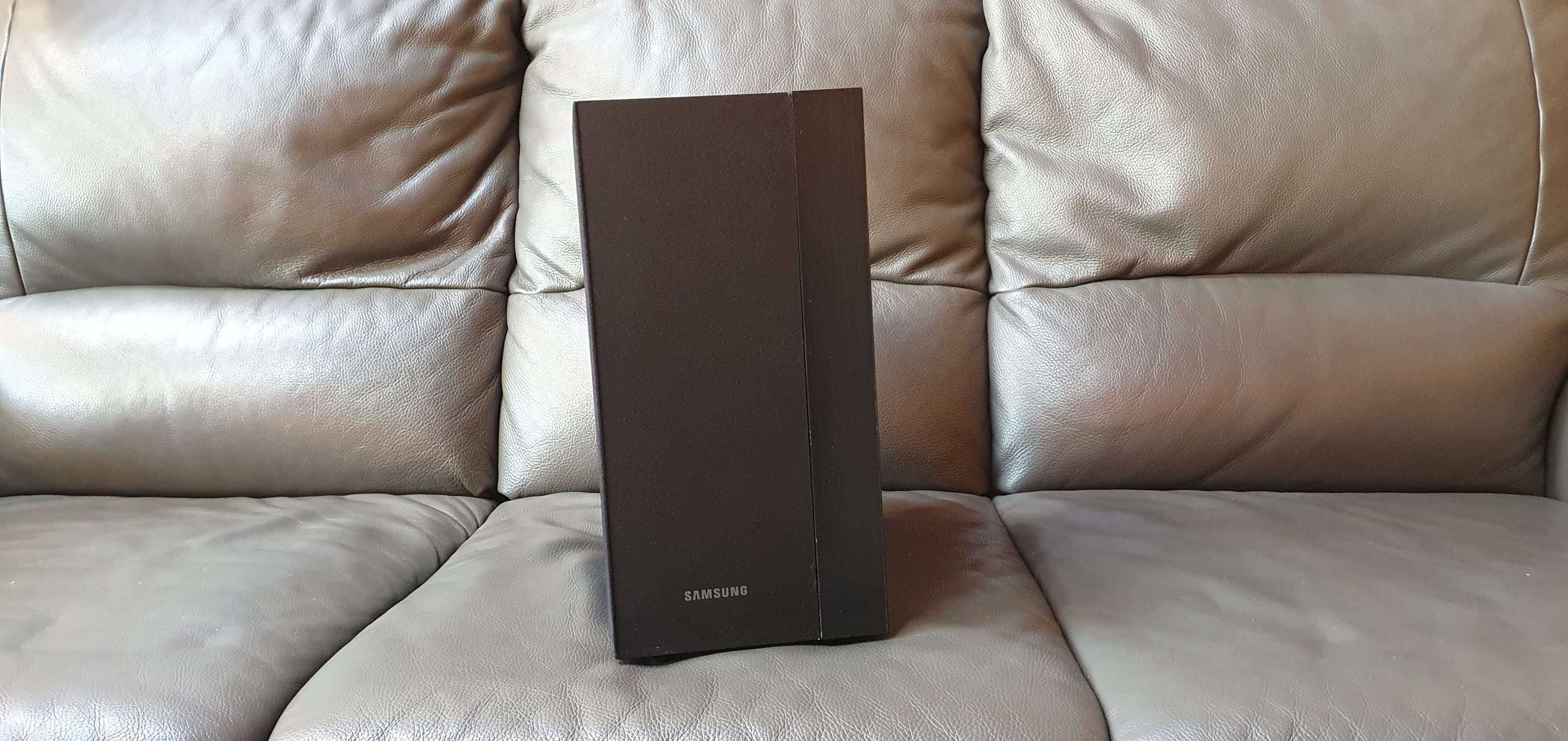 Soundbar Samsung 2.1 Bezprzewodowy w ładnym stanie kompletne z pilotem