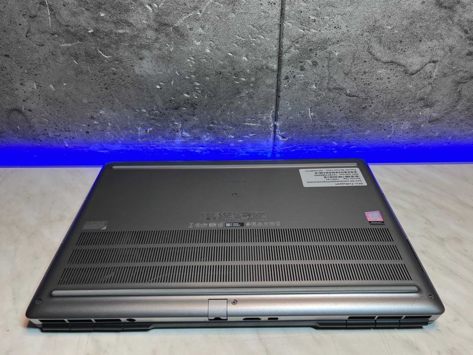 Dell Precision 7550 | i7-10850H | 32GB DDR4 1TB SSD RTX 3000 W11 US/PL