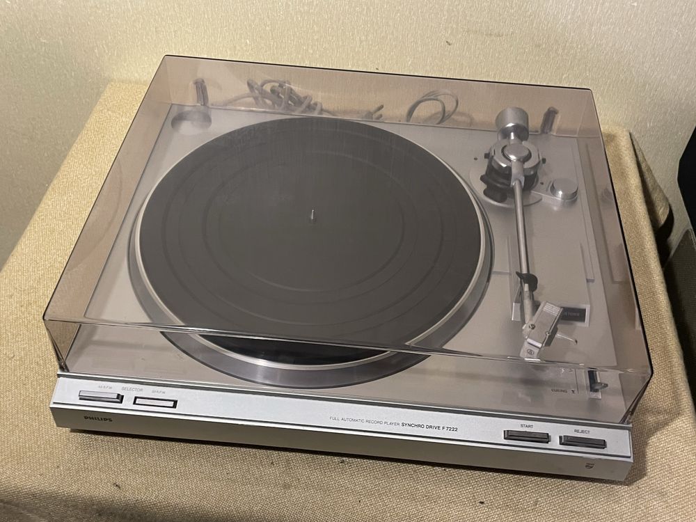 Автоматический HI-FI проигрыватель винила PHILIPS F7222 (BELT DRIVE)