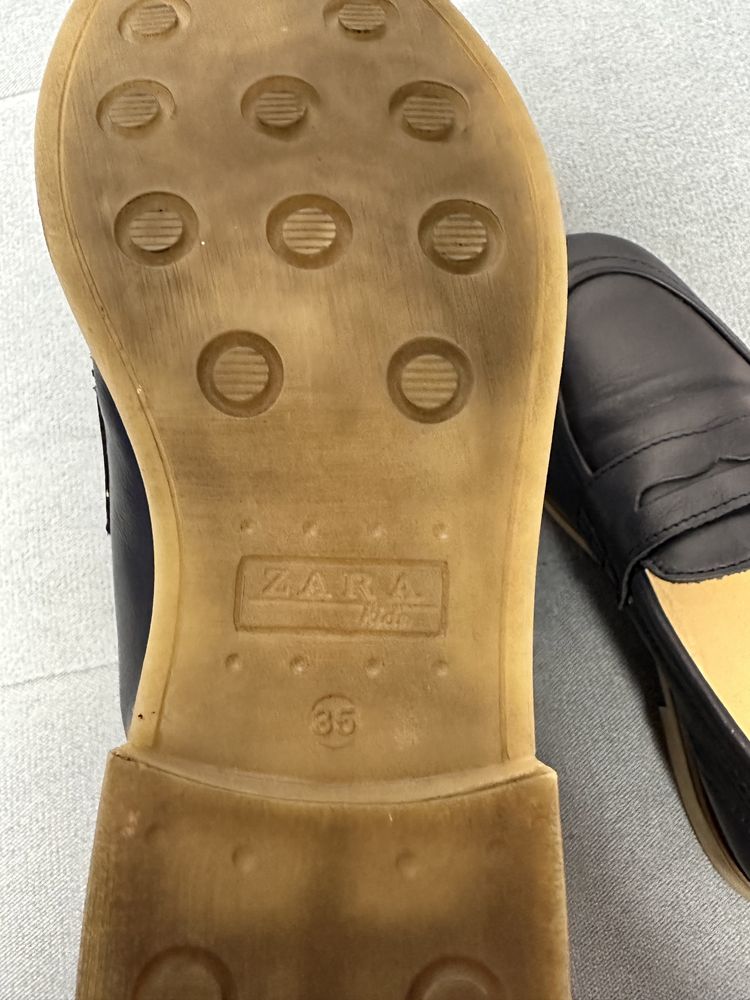 Туфли лоферы Zara 35 р.