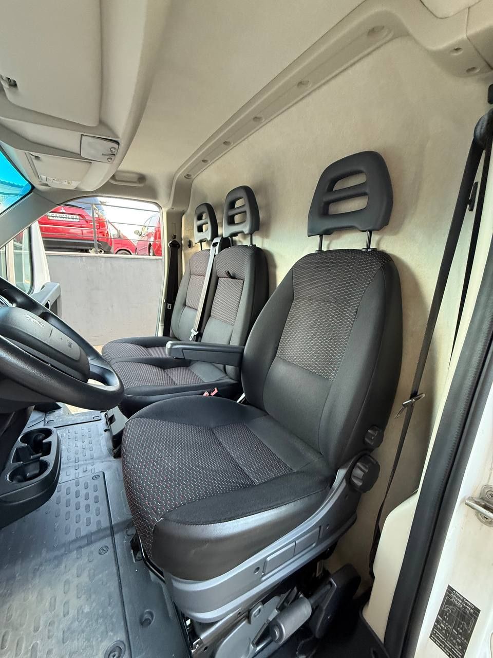 Peugeot Boxer 2018 дизель 2.0 147т