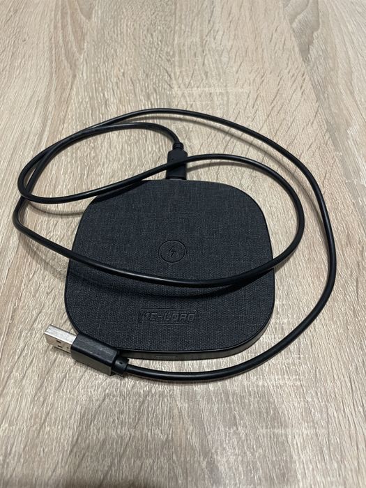 Dotykowa ładowarka do telefonu Action