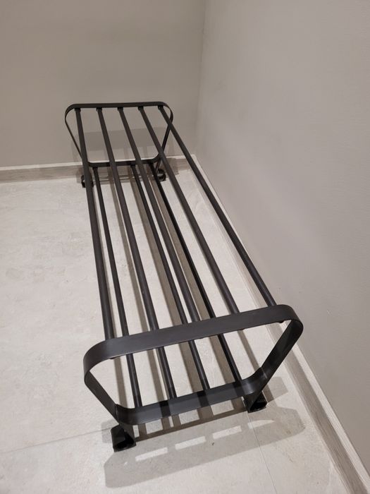 Stojak na buty           .