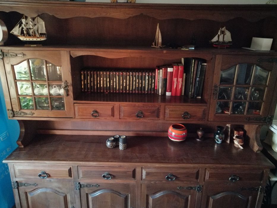 Vendo móvel de sala antigo